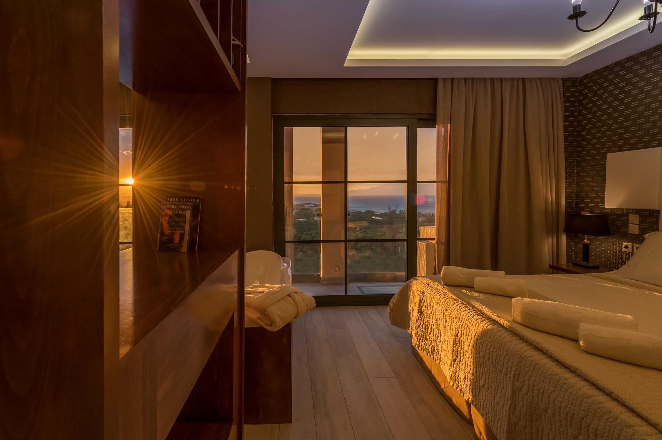 Elegance Luxury Executive Suites - Adults Only Tragáki Kültér fotó