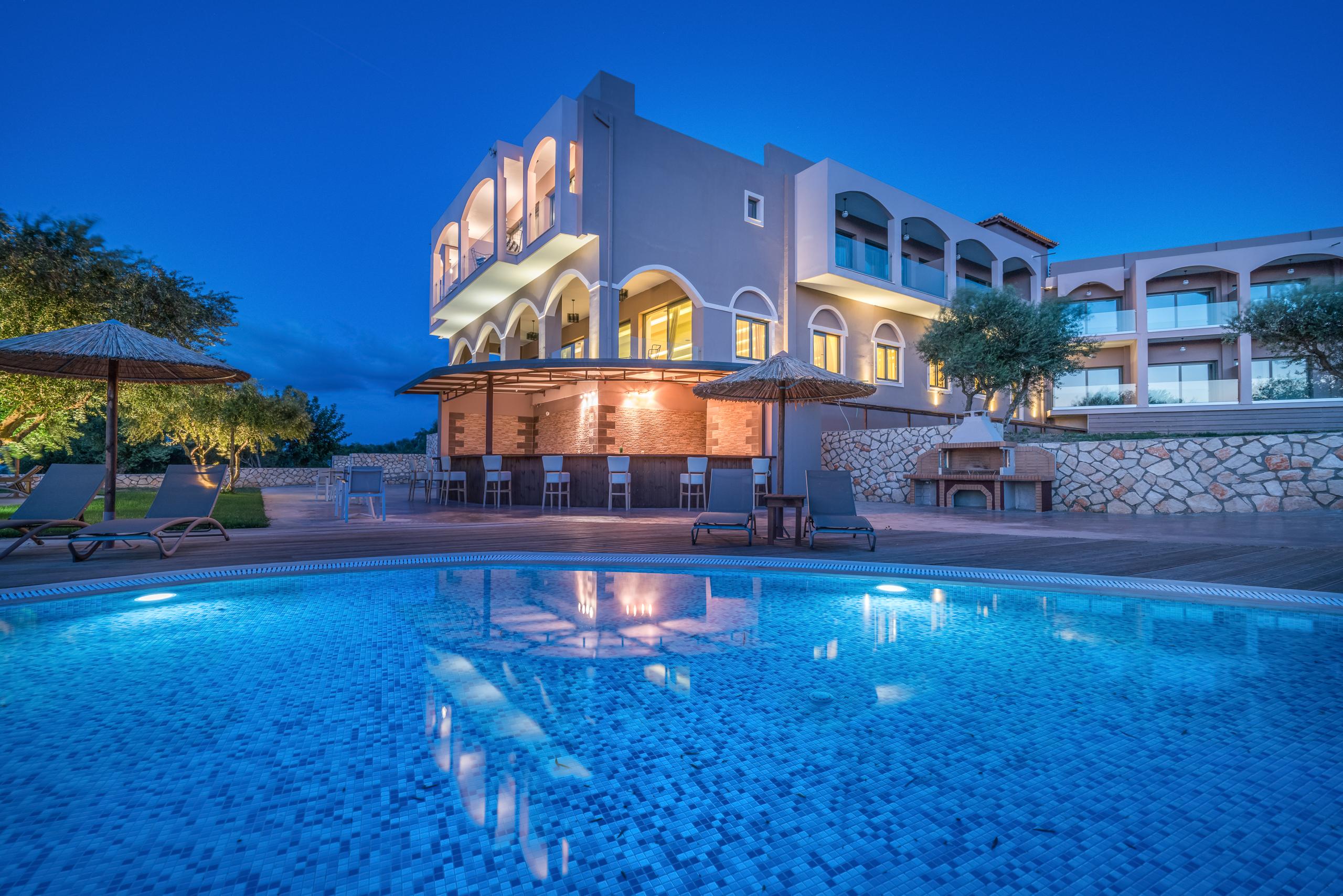 Elegance Luxury Executive Suites - Adults Only Tragáki Kültér fotó