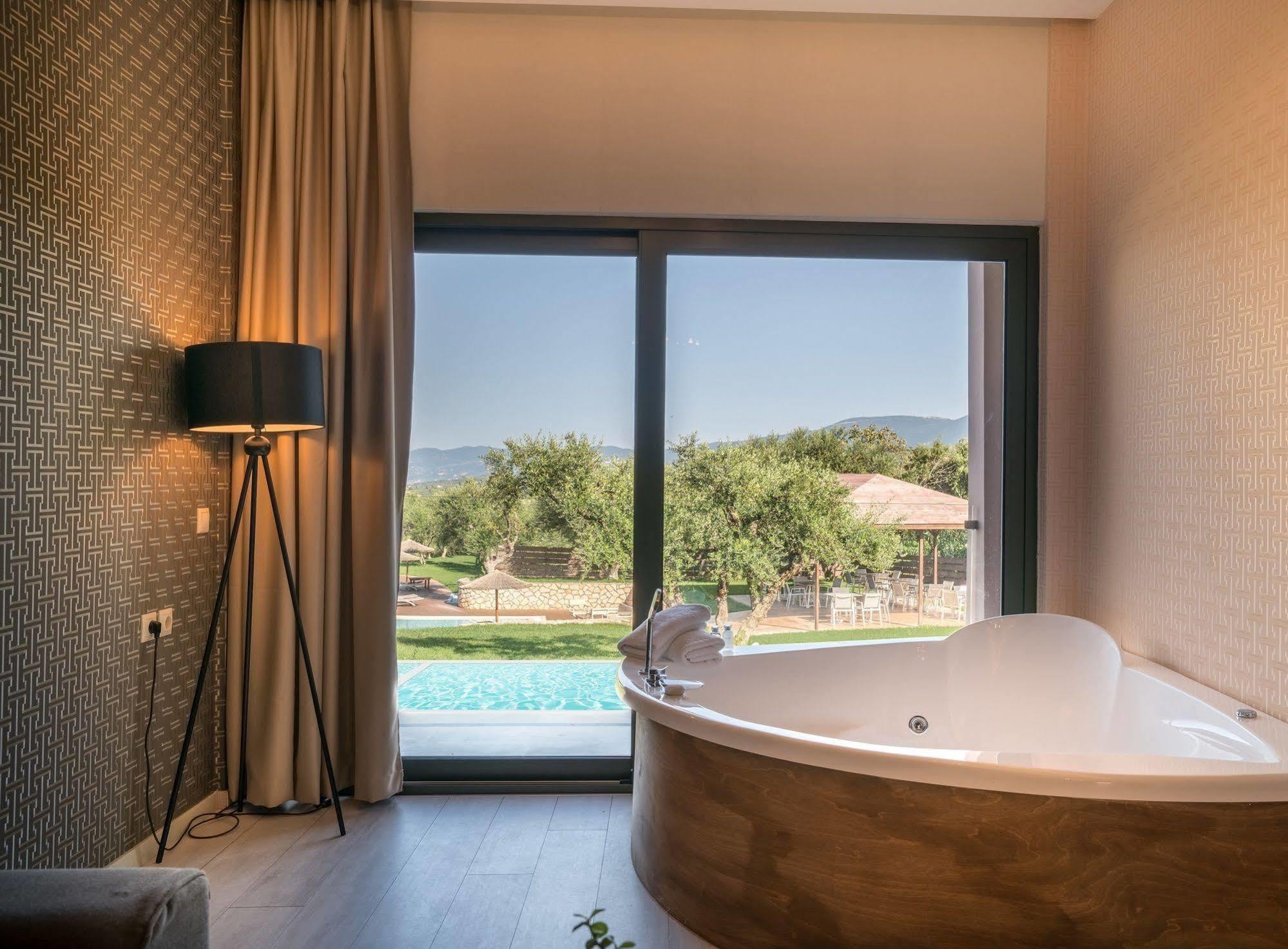 Elegance Luxury Executive Suites - Adults Only Tragáki Kültér fotó
